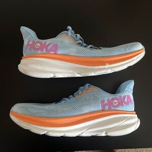 Hoka Clifton 9 US Womens size 10 B Width